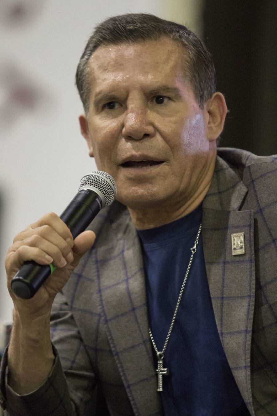  Julio César Chávez liderará una emocionante Clase Masiva de Box en el Zócalo de la Ciudad de México