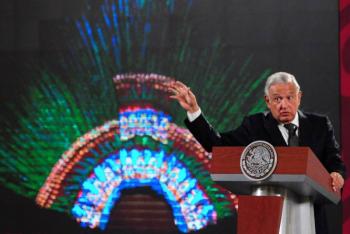 Austria rechazó petición de AMLO para recuperar el penacho de Moctezuma