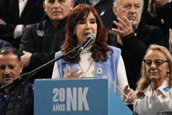 Tres acusados ir&aacute;n a juicio por atentado contra Kirchner en Argentina