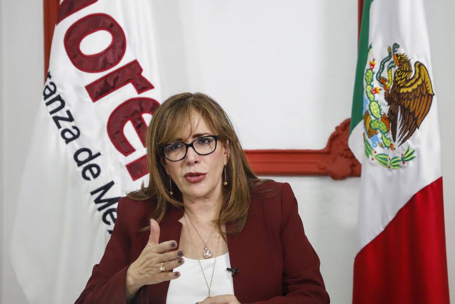 Yeidckol Polenvsky solicita licencia para ser aspirante a candidata presidencial por Morena