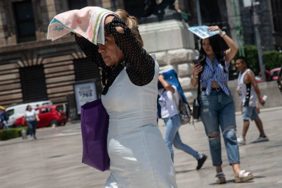 18 entidades presentar&aacute;n temperaturas entre 40 y 45 grados, alerta; no hay v&iacute;ctimas, AMLO
