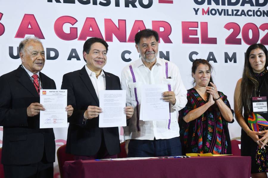 Gerardo Fernández Noroña se registra como aspirante a candidatura presidencial de Morena