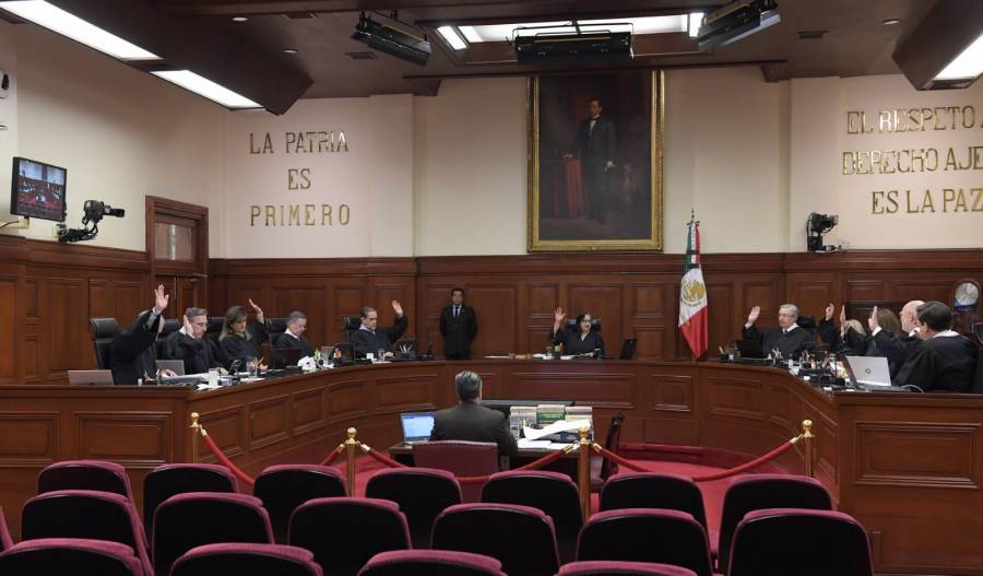 AMLO dice que fracasó en elección de ministros, y no le sorprende que derriben todo el 