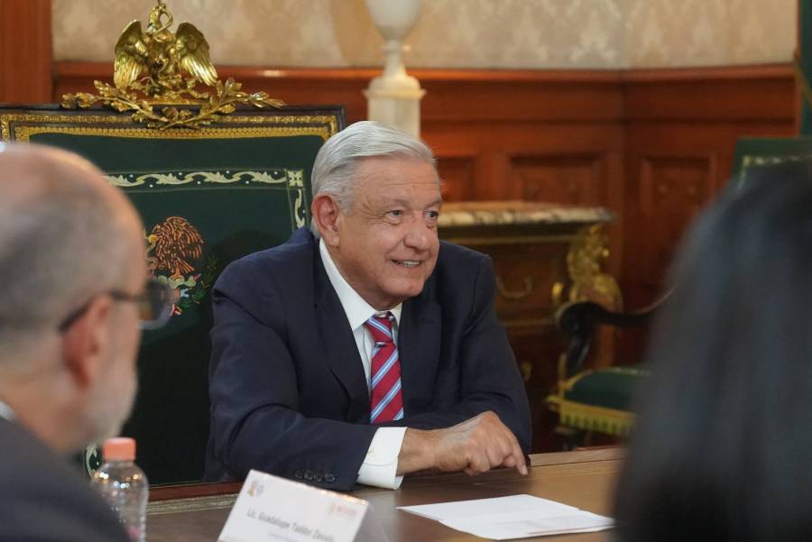 Se reúnen integrantes de gabinete y gobernadores morenistas con AMLO