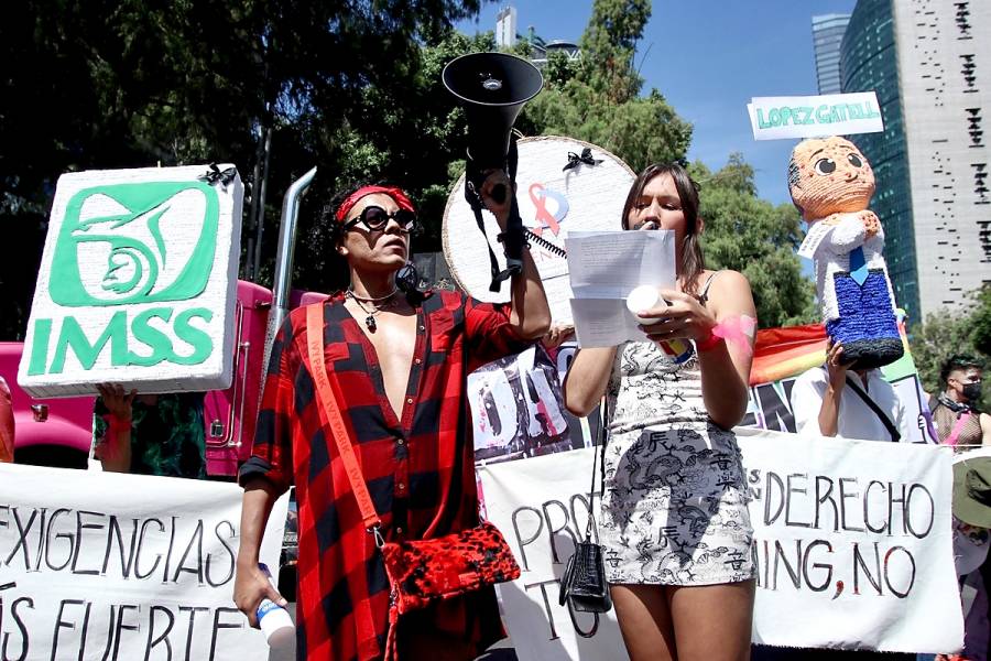 Contingentes LGBTQ+ hicieron lectura de pliego petitorio