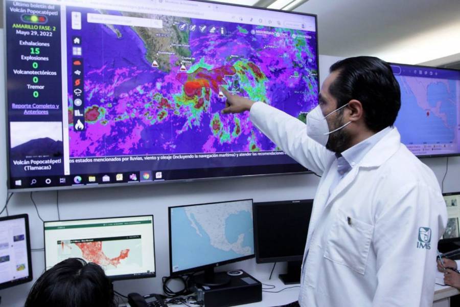 Habitantes de Veracruz sufren las consecuencias de la ola de calor sin aire acondicionado en el IMSS