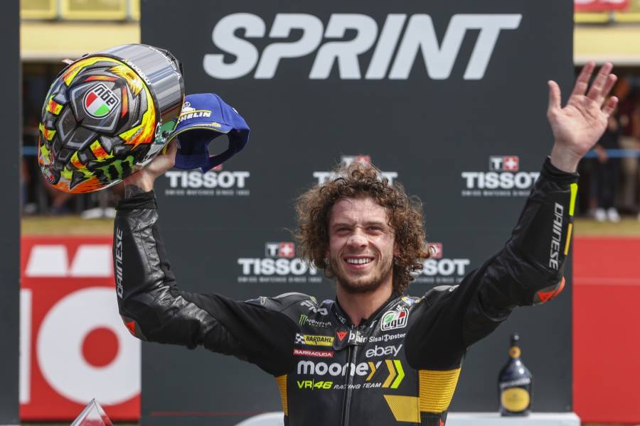 Bezzecchi gana la carrera esprint en Países Bajos delante de Bagnaia