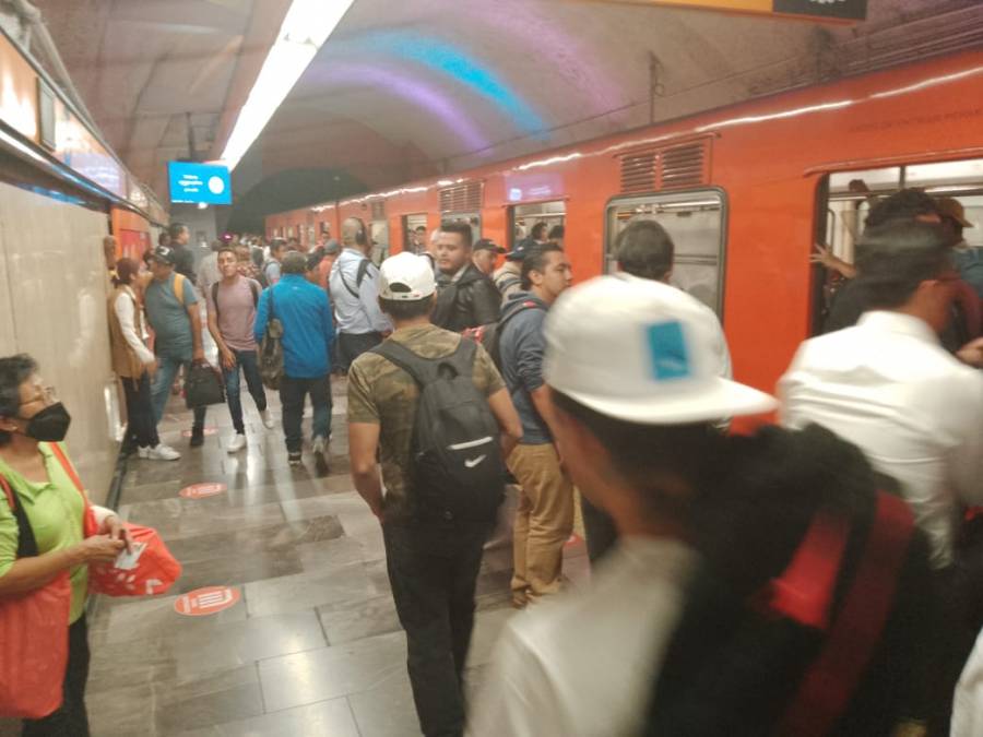 HISTORIAS EN EL METRO PARE DE FALLAR
