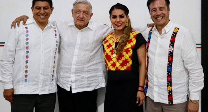Presidente López Obrador se reúne con gobernadores para evaluar proyectos de infraestructura