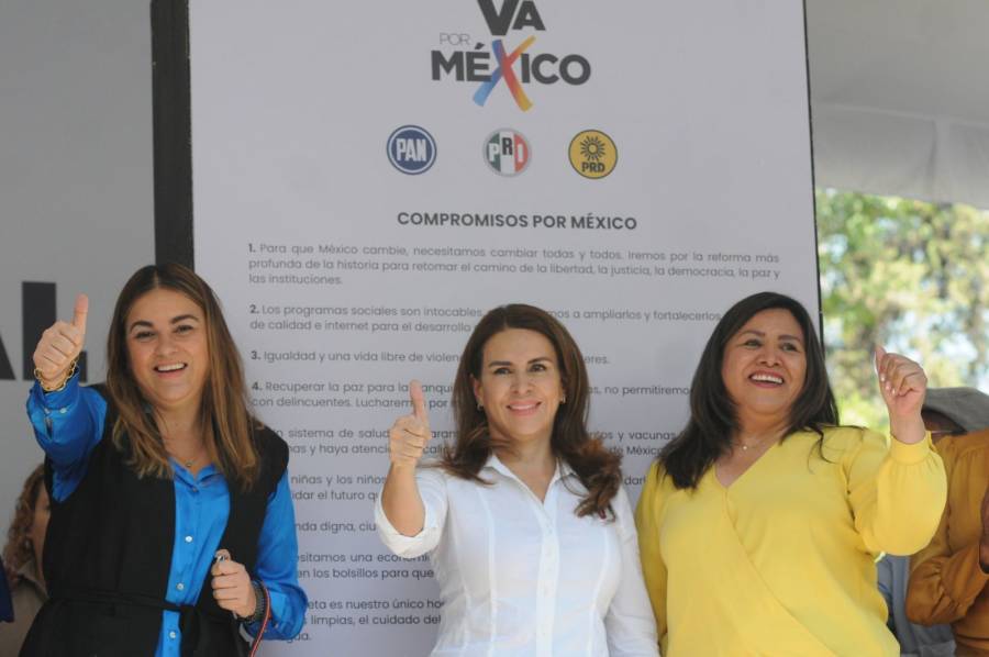 AMLO revelará en dos días, quién será el candidato de la oposición
