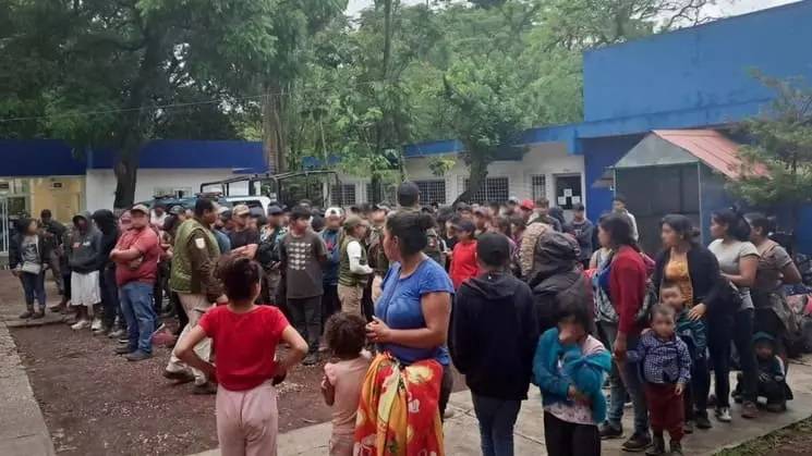 Rescate de 130 Personas Guatemaltecas en un camión tipo Torton, en Córdoba, Veracruz