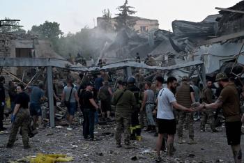 Al menos tres muertos y 42 heridos en ataque a un restaurante en Ucrania