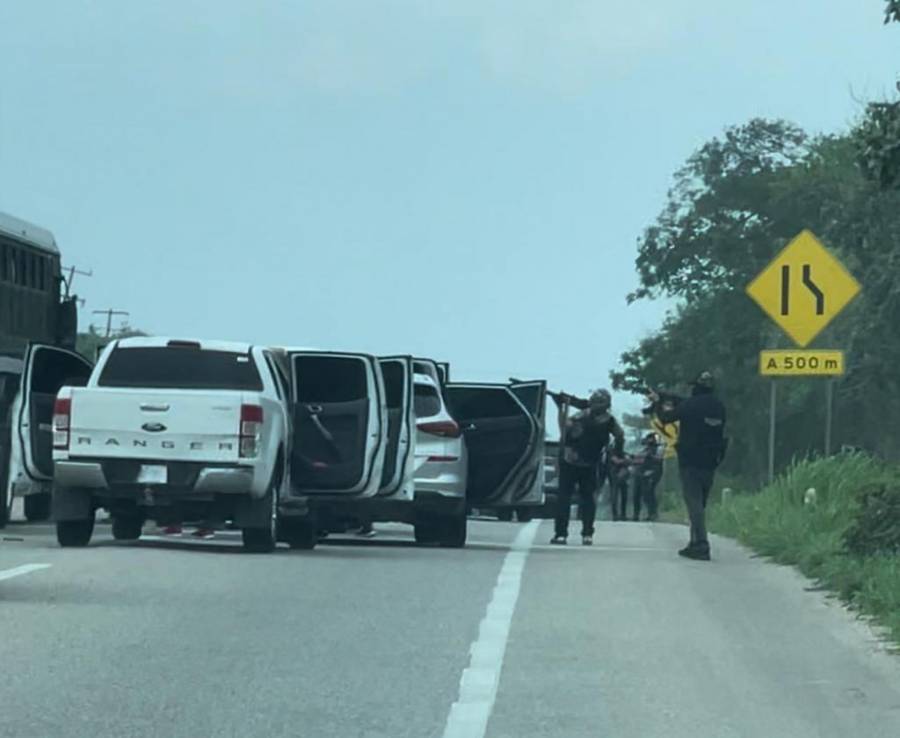 M&aacute;s de mil agentes buscan a 16 trabajadores policiales secuestrados en Chiapas