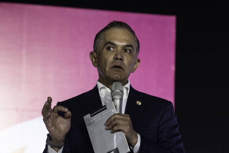 Mancera descarta bajarse de la contienda por la candidatura presidencial de la oposición