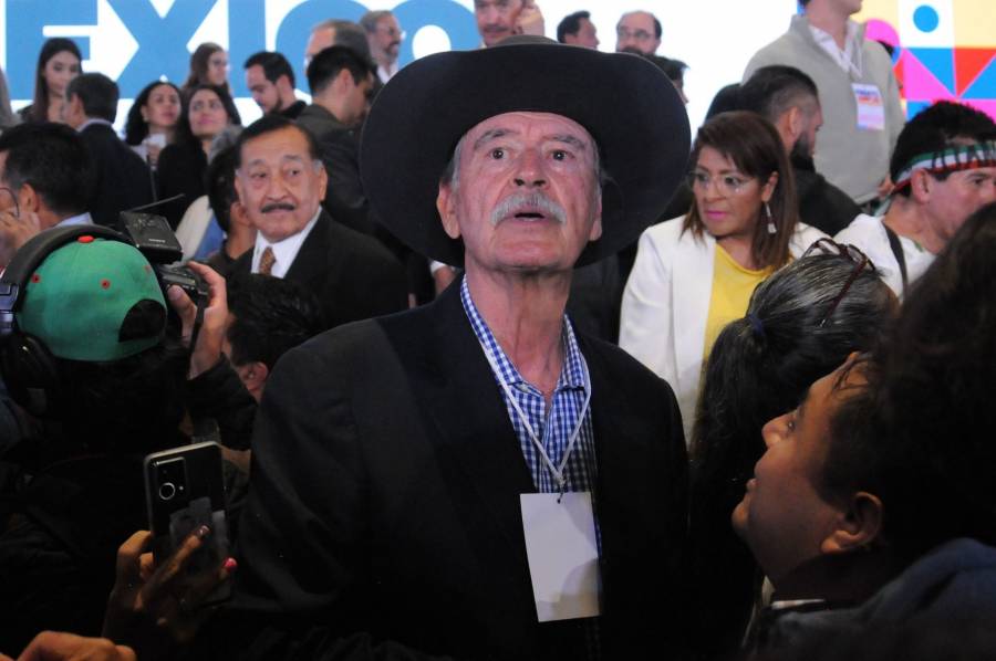 Fox sale en defensa de Xóchitl Gálvez tras críticas de AMLO