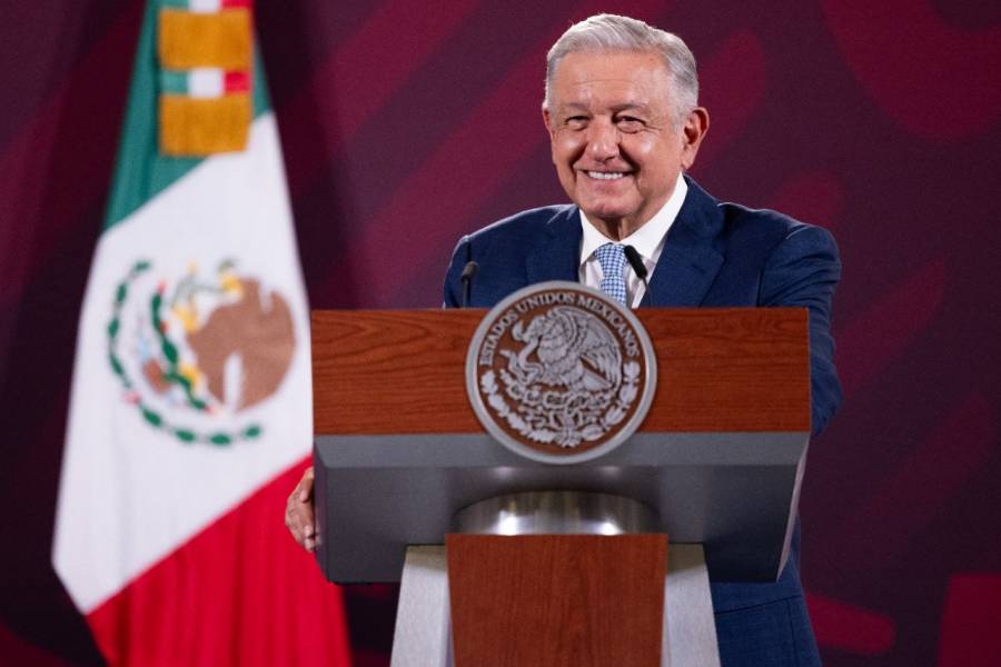 AMLO anticipa embestida en su contra en los pr&oacute;ximos meses