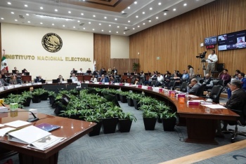 Debate sobre las actividades de los aspirantes presidenciales de Morena llega al Tribunal Electoral