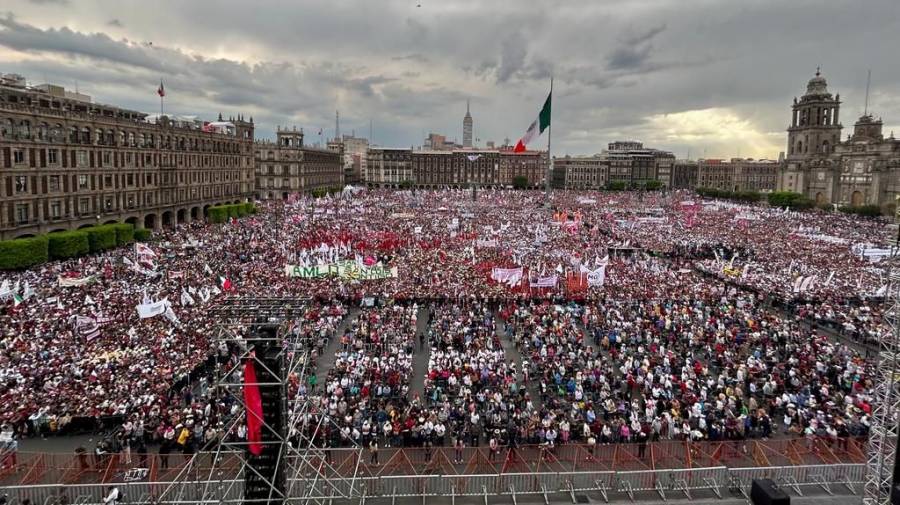 AMLO critica a oposición, pero no destapa al candidato de Frente Amplio por México