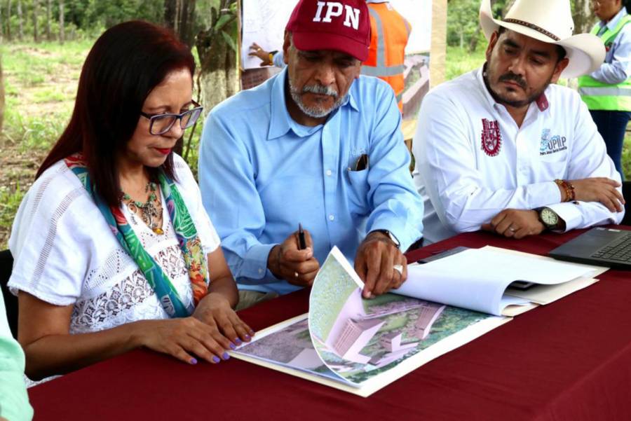 Leticia Ramírez supervisa obras de la nueva unidad de ingeniería del IPN en Palenque