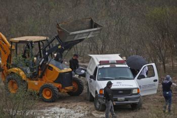 Madres buscadoras hallan fosas clandestinas cerca de Tlajomulco, Jalisco