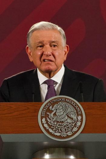 AMLO lamenta la muerte de Porfirio Muñoz Ledo