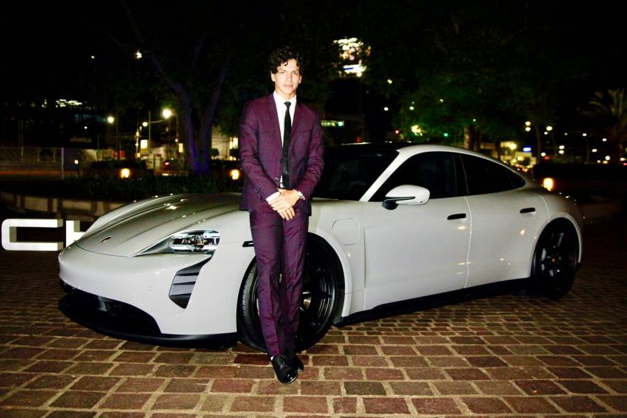 Porsche nombra a Isaac Hernández como su nuevo embajador