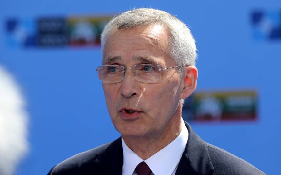 OTAN promete invitar a Ucrania cuando 
