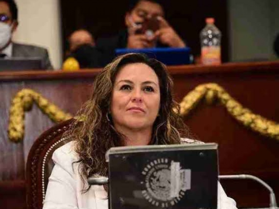 La PRIISTA Mónica Fernández se destapa para la jefatura de gobierno en este 2024