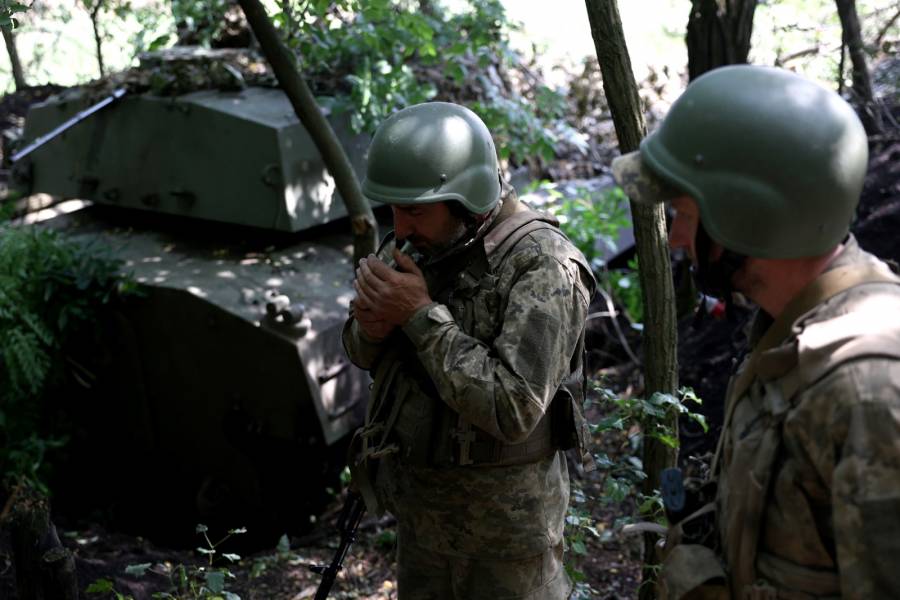 Ucrania dice estar a la defensiva en el este, y Putin desestima la contraofensiva