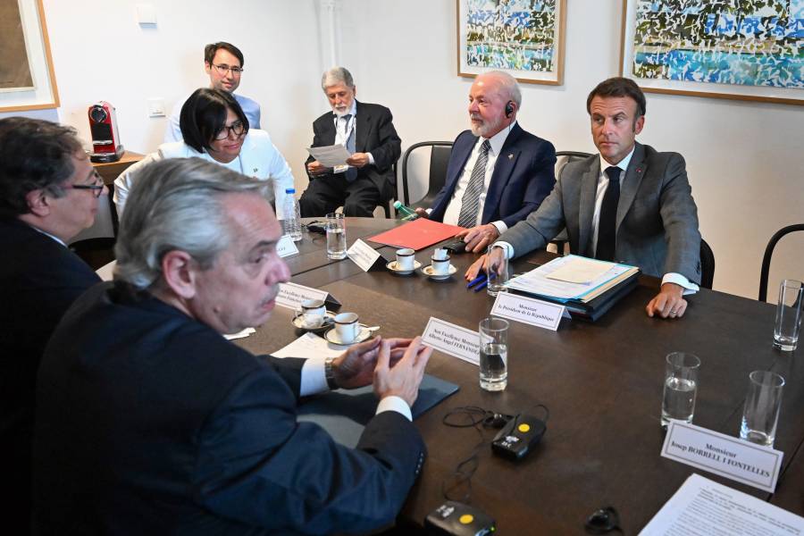 Macron, Fernández, Lula y Petro abogan en Bruselas por negociaciones en Venezuela