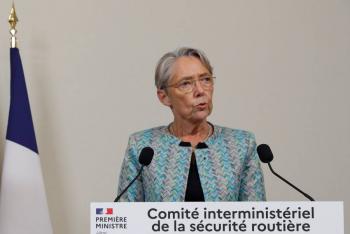 Macron confirma en el cargo a su primera ministra tras &uacute;ltimos disturbios