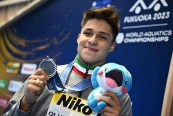 Osmar Olvera brilla en el Mundial de Nataci&oacute;n con medalla de plata