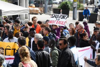 Reino Unido adopta una ley antiinmigraci&oacute;n que restringe fuertemente el asilo