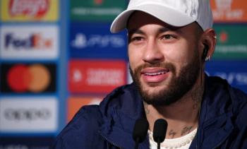 Neymar espera seguir en el PSG y en la Selecci&oacute;n de Brasil