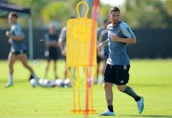 “Tata” Martino no descarta que Messi debute con el Inter Miami ante Cruz Azul