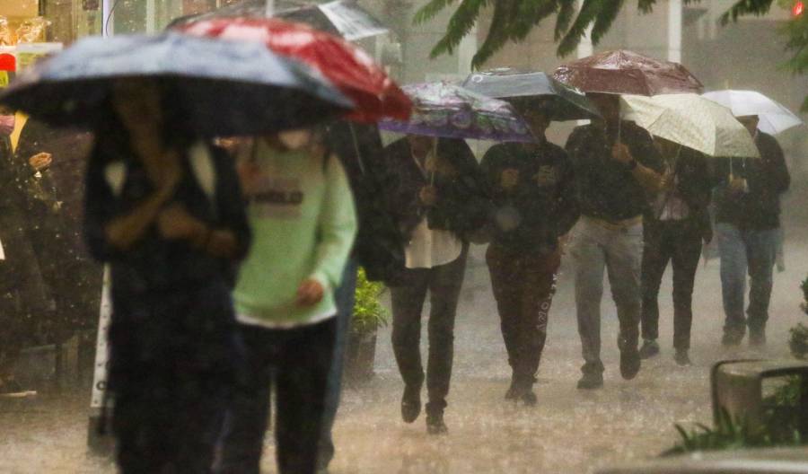 Pronostican fuertes lluvias para los próximos cinco días en la CDMX