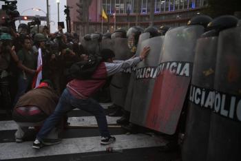 Protestas contra Boluarte en Per&uacute; dejan 14 heridos mientras se preparan nuevas marchas