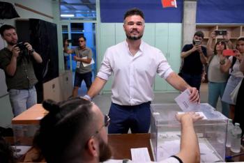 Espa&ntilde;a vota con la posibilidad de que gobierne la derecha con la ultraderecha