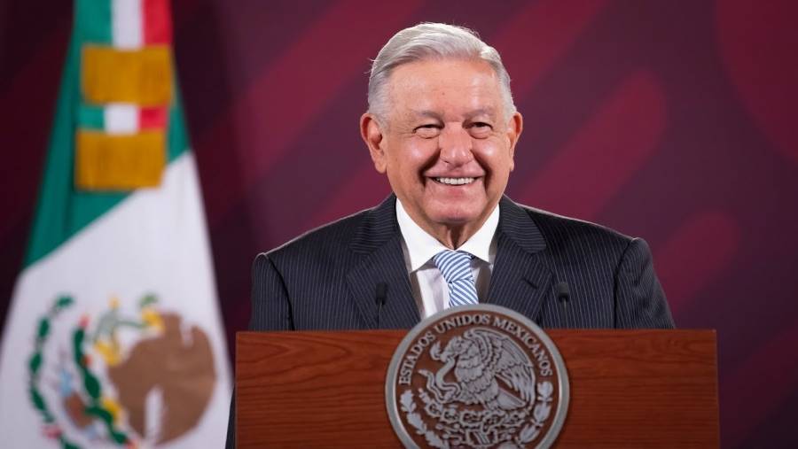 Cuestiona Amlo propuesta de Xóchitl Gálvez sobre seguro médico