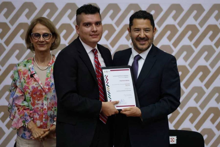 El lugar de los jóvenes es la educación, es ahí donde los queremos: Martí Batres
