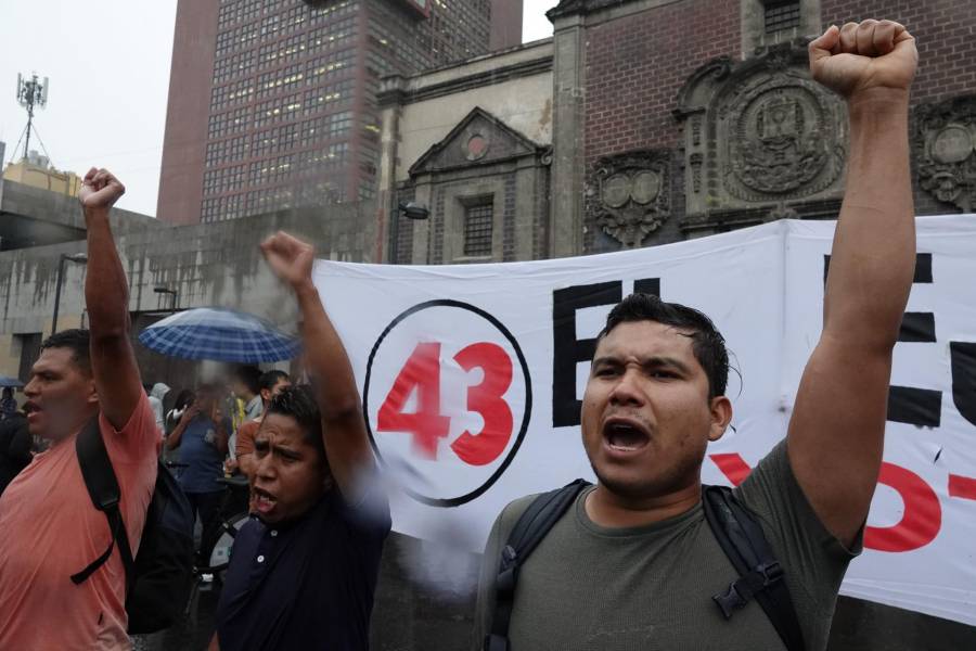 Busca amparo ex titular de la unidad de secuestro de la ex PGR, acusado en caso Ayotzinapa
