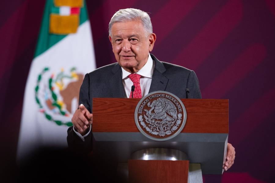 AMLO defiende participaci&oacute;n de Fuerzas Armadas en investigaci&oacute;n de GIEI sobre caso Ayotzinapa