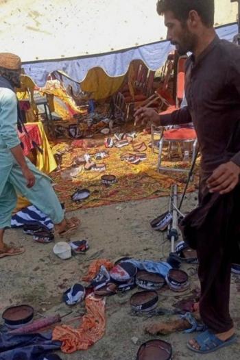 Al menos 39 muertos tras explosi&oacute;n de una bomba en un mitin pol&iacute;tico en Pakist&aacute;n