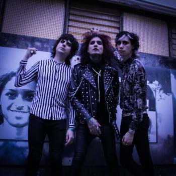 La banda mexicana de post-punk y darkwave, Prismatic Shapes relanzar&aacute; su disco Sigilos y Decretos