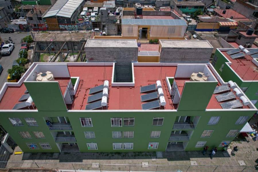 Entrega Gobierno capitalino 47 viviendas nuevas en Iztapalapa