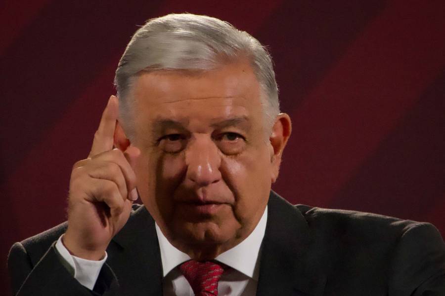 AMLO sostiene que libros de texto serán distribuidos en todo el país