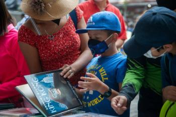 Un visionario joven de Tlaxcala crea una escuela m&oacute;vil para ni&ntilde;os en situaci&oacute;n de calle