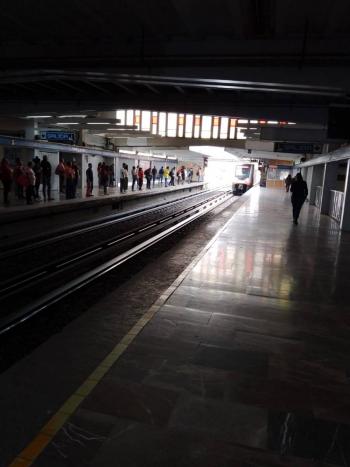 HISTORIAS EN EL METRO: LA CONQUISTA DE LA LUNA