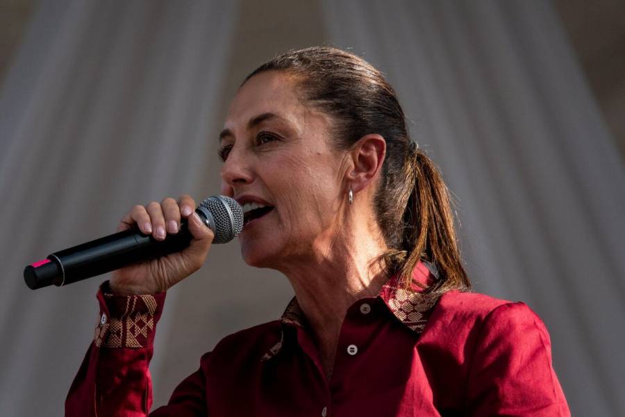 Claudia Sheinbaum pide a INE facilitar voto de mexicanos en el extranjero