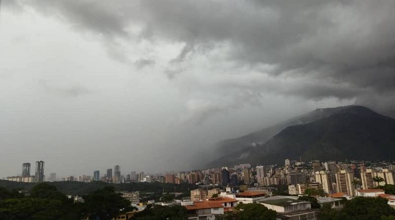 Se registra intensa lluvia y chubascos en la Ciudad de México y Área Metropolitana